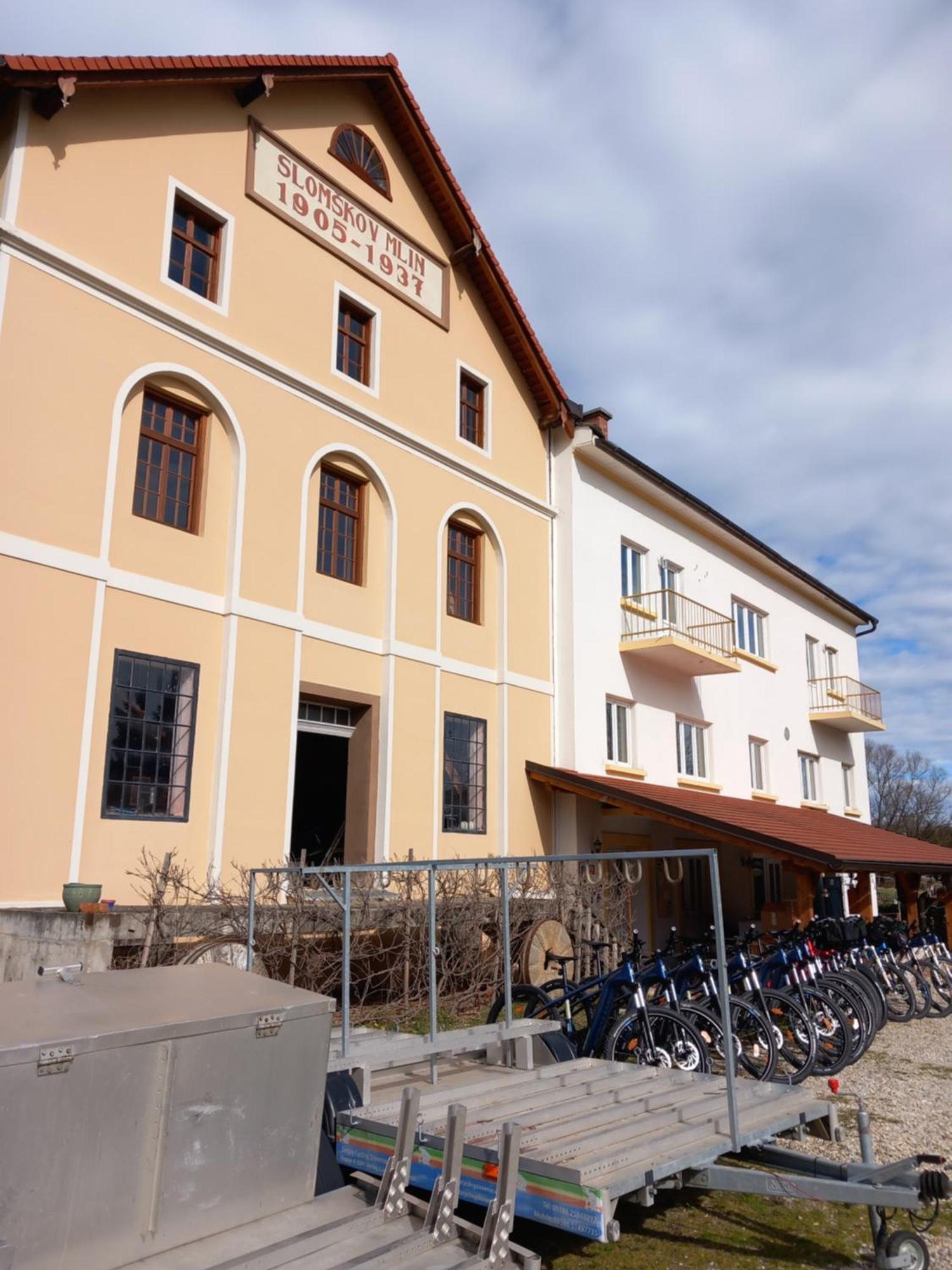 Mill House Apartment And Camping Ljutomer Extérieur photo